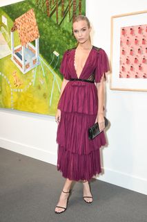 Josephine Skriver feet photo thumbnail