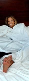 Adriane Galisteu feet photo thumbnail