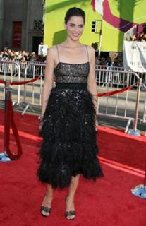 Amanda Peet feet photo thumbnail