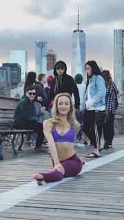 Kino MacGregor feet photo thumbnail