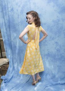 Lily Collins feet photo thumbnail