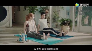 Emma Roberts feet photo thumbnail