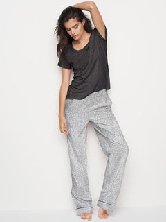 Sara Sampaio feet photo thumbnail