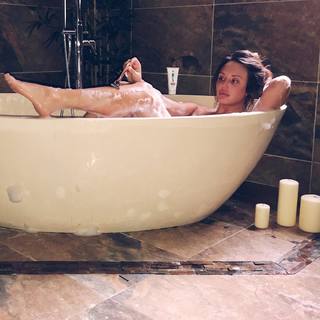 Charlotte Crosby feet photo thumbnail