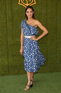 Dania Ramirez feet photo thumbnail