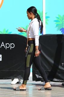 Karrueche Tran feet photo thumbnail