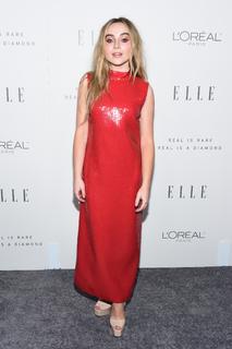 Sabrina Carpenter feet photo thumbnail