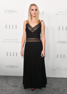 Jennifer Lawrence feet photo thumbnail