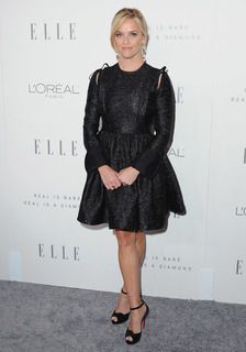 Reese Witherspoon feet photo thumbnail
