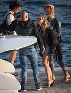 Lily James feet photo thumbnail