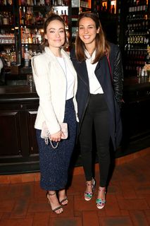 Olivia Wilde feet photo thumbnail