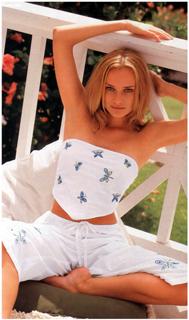 Diane Kruger feet photo thumbnail