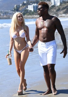 Courtney Stodden feet photo thumbnail