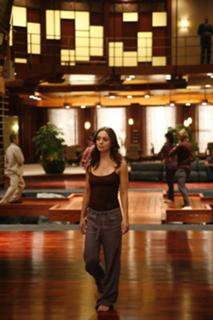 Eliza Dushku feet photo thumbnail