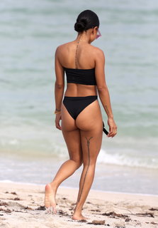 Karrueche Tran feet photo thumbnail