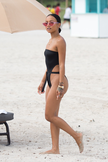Karrueche Tran feet photo thumbnail
