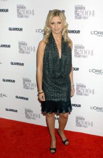 Sarah Michelle Gellar feet photo thumbnail