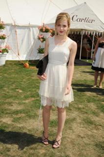Emma Watson feet photo thumbnail