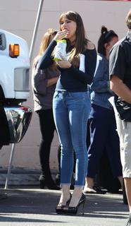 Sofía Vergara feet photo thumbnail