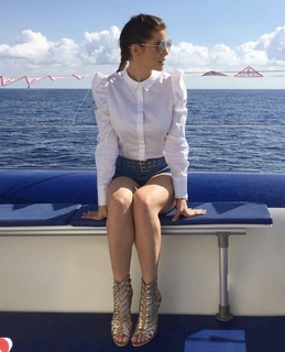 Amanda Cerny feet photo thumbnail