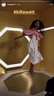 Rihanna feet photo thumbnail