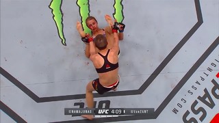 Paige VanZant feet photo thumbnail