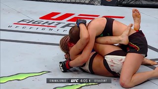 Paige VanZant feet photo thumbnail