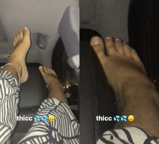 Paris Jackson feet photo thumbnail