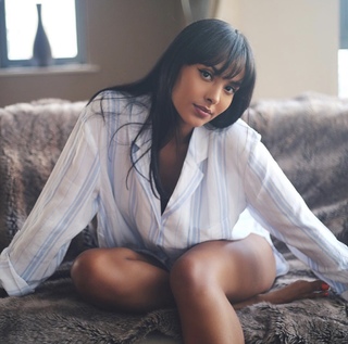 Maya Jama feet photo thumbnail