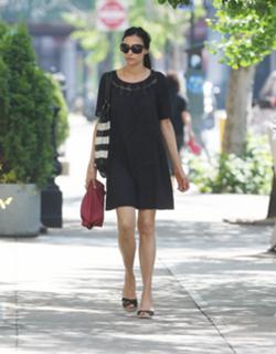 Famke Janssen feet photo thumbnail