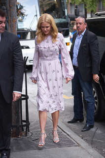 Nicole Kidman feet photo thumbnail