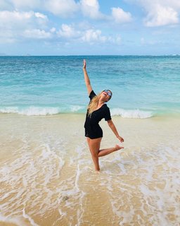 Justine Ezarik feet photo thumbnail