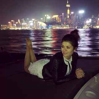 Katarzyna Cichopek feet photo thumbnail