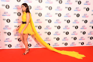 Dua Lipa feet photo thumbnail