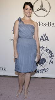 Kristin Davis feet photo thumbnail