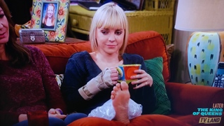 Anna Faris feet photo thumbnail