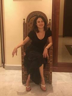 Olga Kurylenko feet photo thumbnail