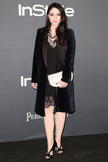 Michelle Trachtenberg feet photo thumbnail