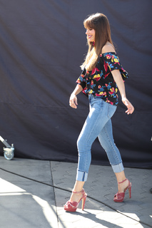 Sofía Vergara feet photo thumbnail