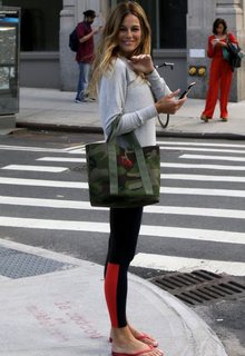 Kelly Bensimon feet photo thumbnail