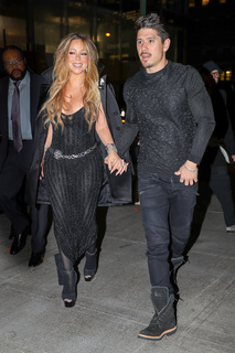 Mariah Carey feet photo thumbnail