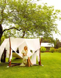 Gwyneth Paltrow feet photo thumbnail