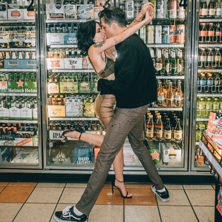 Halsey feet photo thumbnail