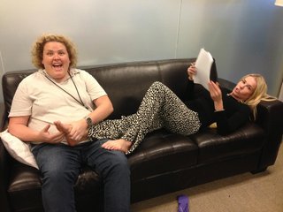 Chelsea Handler feet photo thumbnail