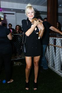 Malin Akerman feet photo thumbnail