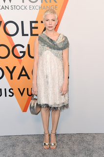 Michelle Williams feet photo thumbnail