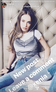 Xenia Tchoumitcheva feet photo thumbnail