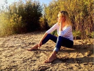 Nova Meierhenrich feet photo thumbnail