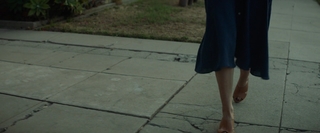 Aubrey Plaza feet photo thumbnail