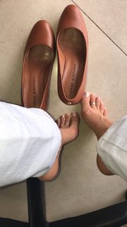 Alaine Crissiê feet photo thumbnail